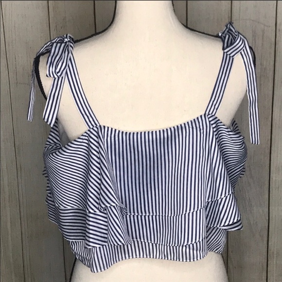 Gianni Bini Jenna Hello Sailor Shoulder Tie Crop - Picture 5 of 7